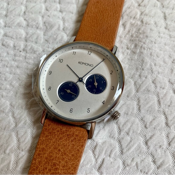 NWT Komono The Walther Camel Unisex Watch Leather Strap - Picture 5 of 9